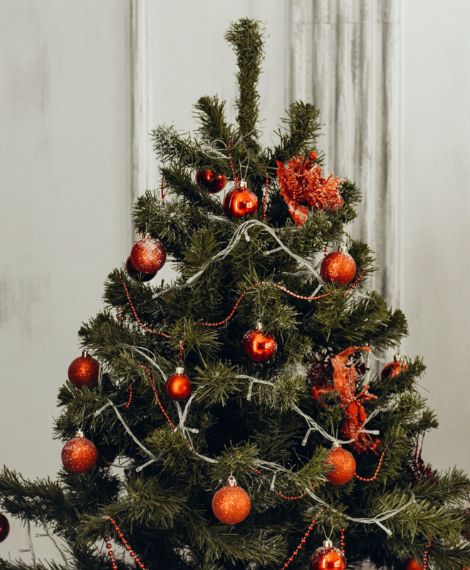 Comment décorer un sapin de Noël naturel ?