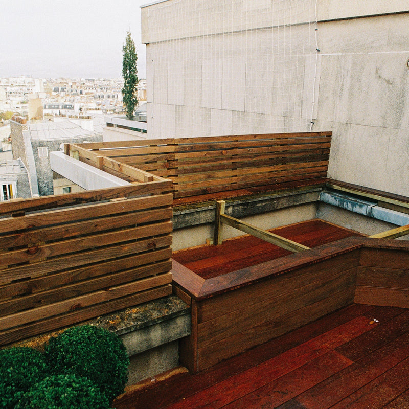 Agence vegetale terrasse bois