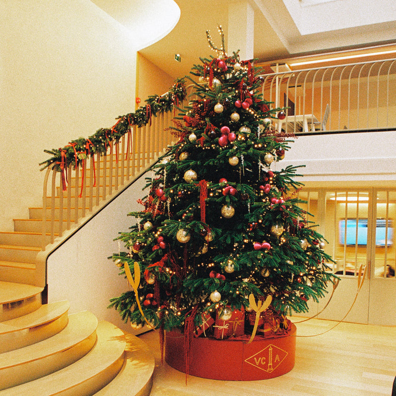 Decoration de sapin bureau interieur