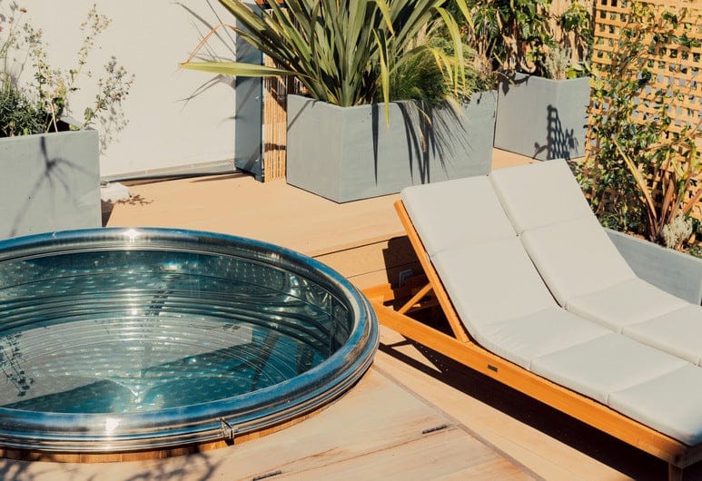 vegetalisation et amenagement rooftop hotel